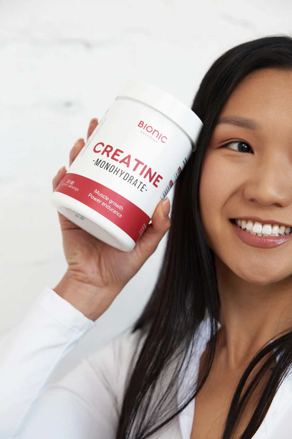 Девушка с Creatine Monohydrate